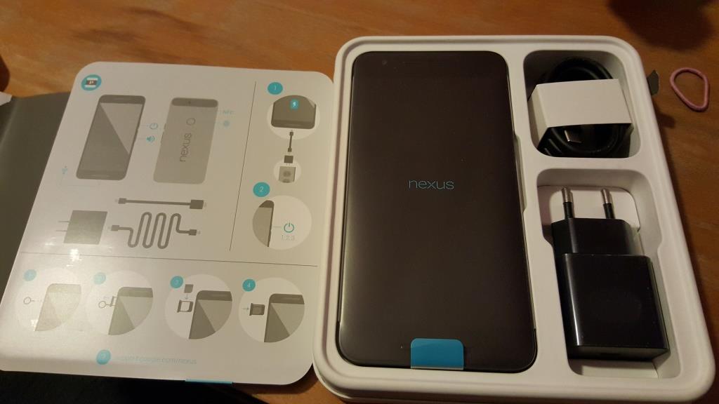 Y'a quoi dans la boite du Nexus 6P ???