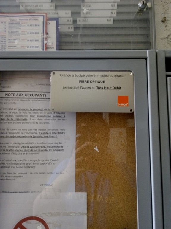 la plaque posée par Orange