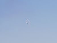 zoom max sur la patrouille de France au loin, résultat médiocre :D