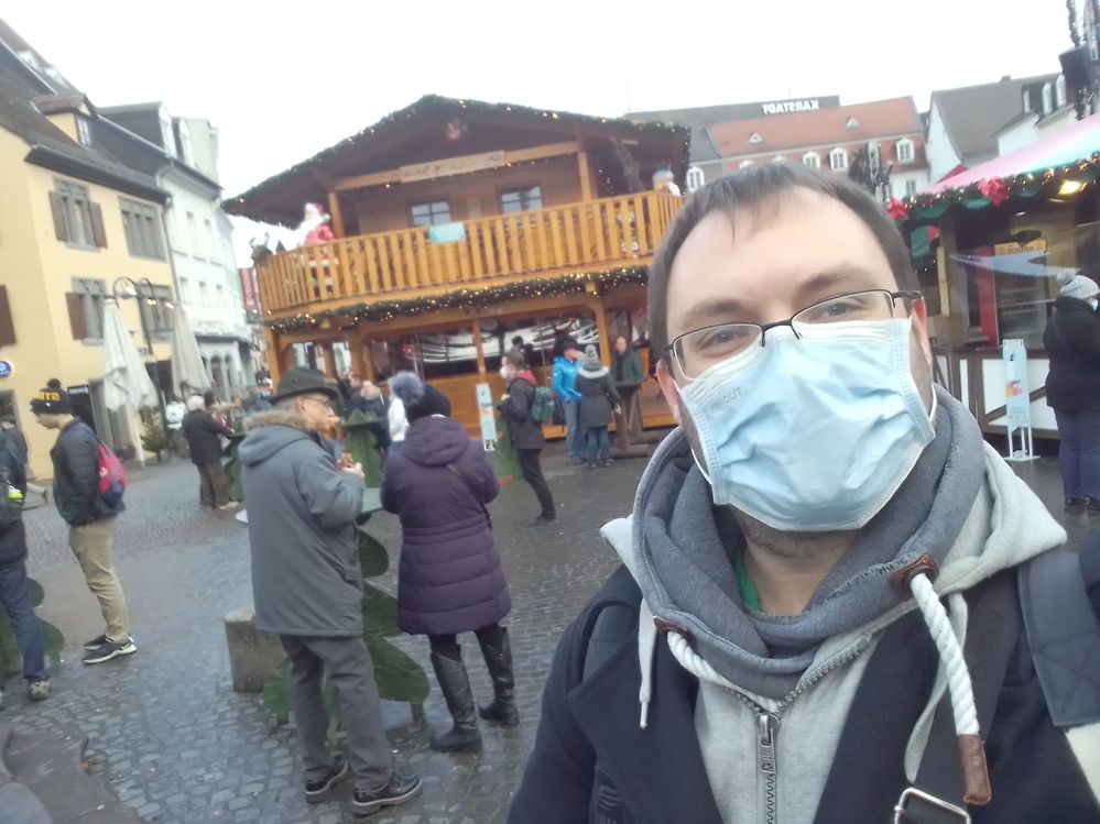 Un petit selfie avant sur le marché de Noël.