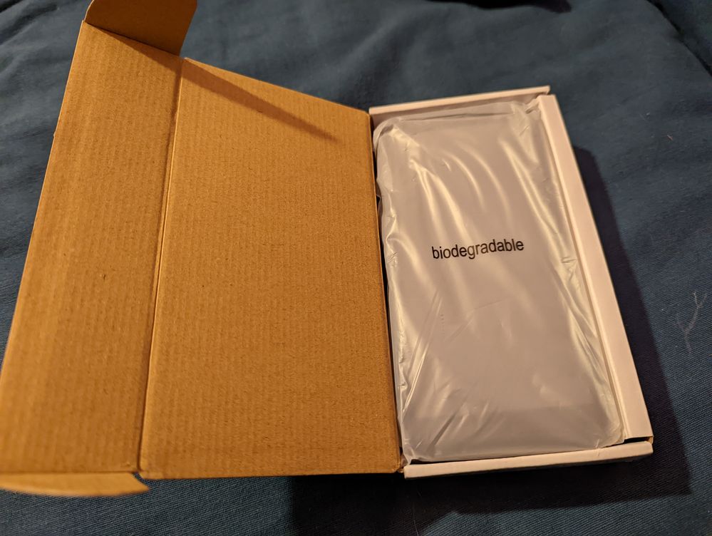 Ouverture de la boite...matériaux recyclables